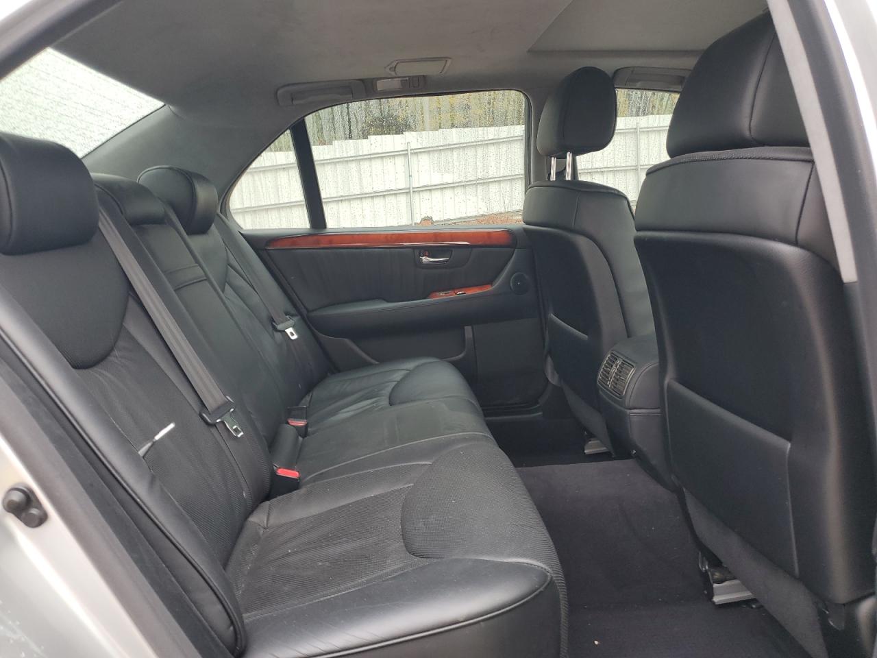 Lexus LS 430