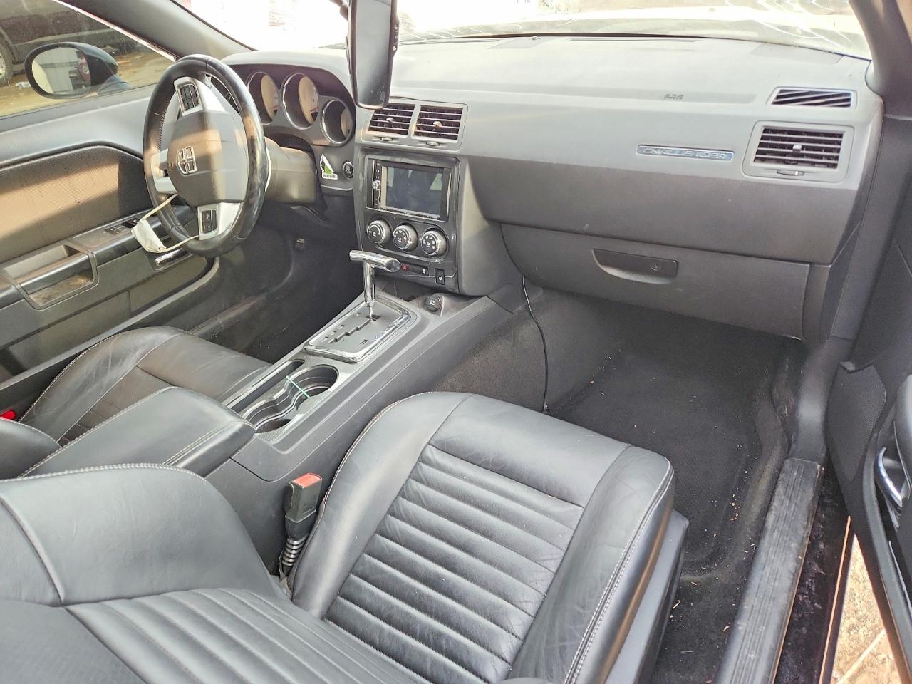Dodge Challenger Sxt
