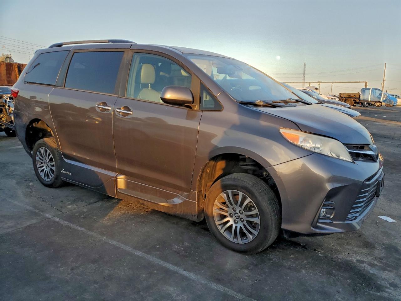 Toyota Sienna Xle