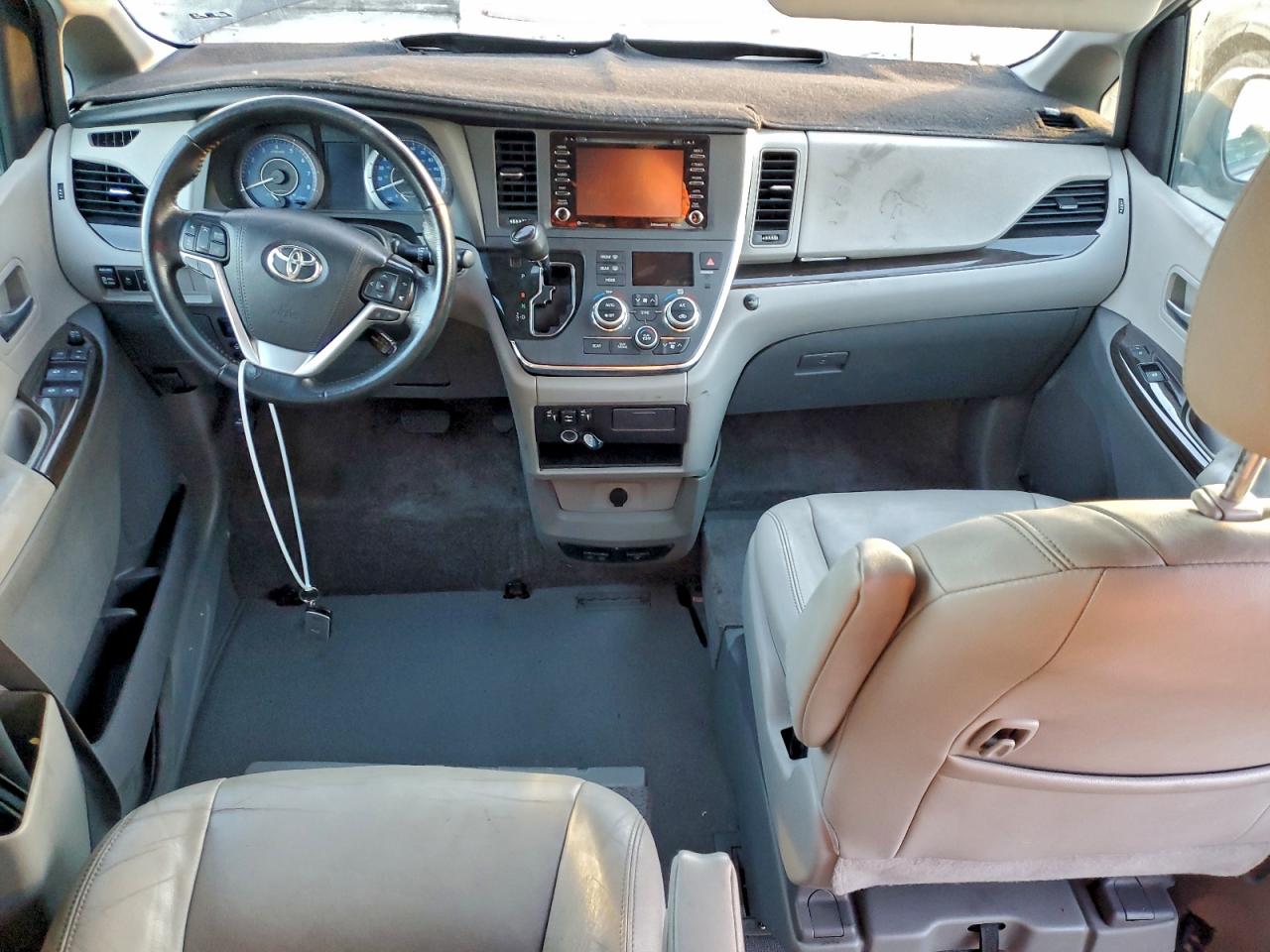 Toyota Sienna Xle