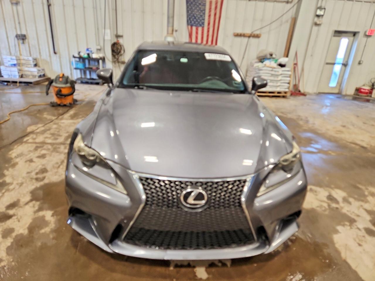 Lexus Is Base