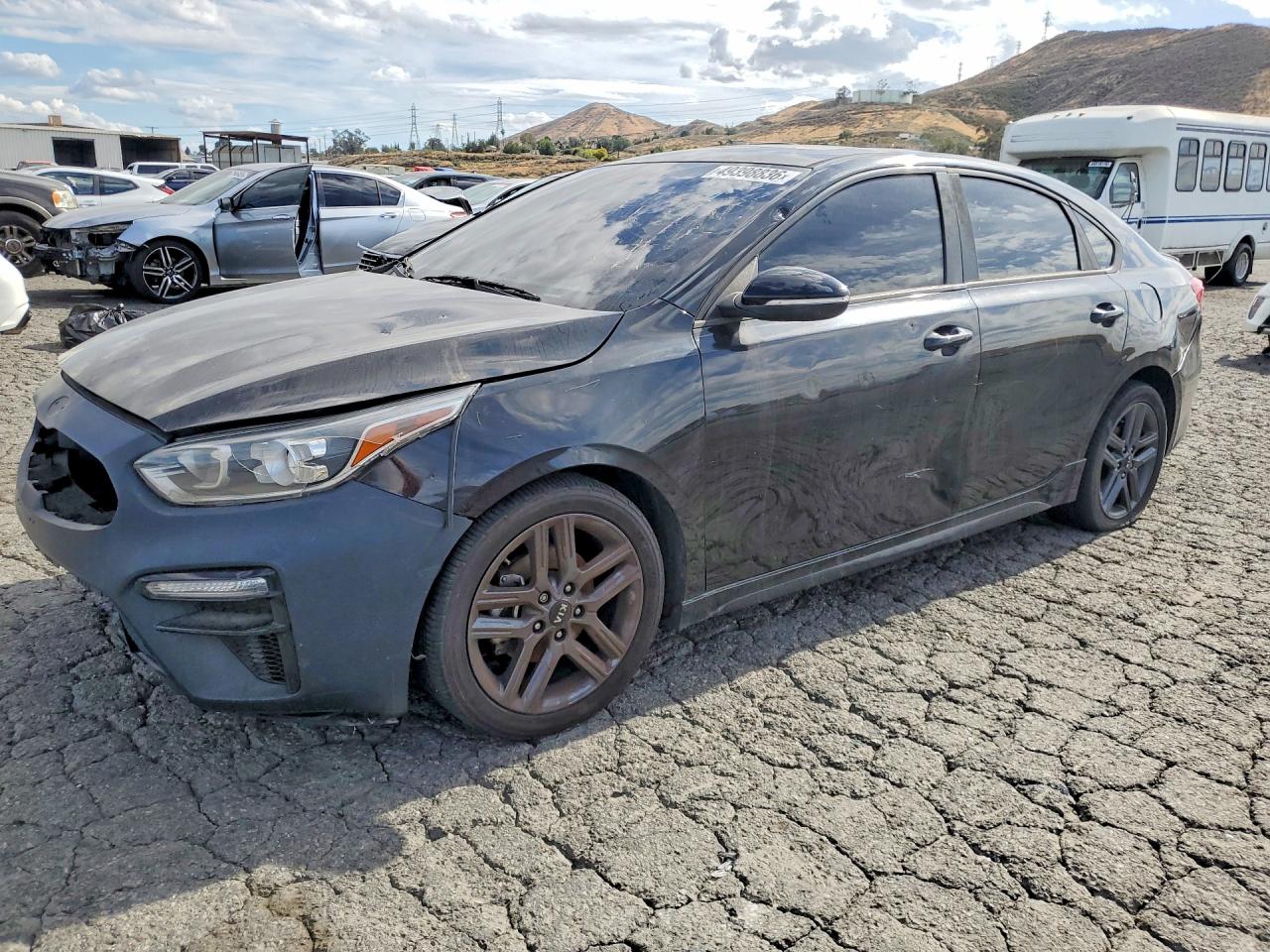 Salvage Kia Forte Image