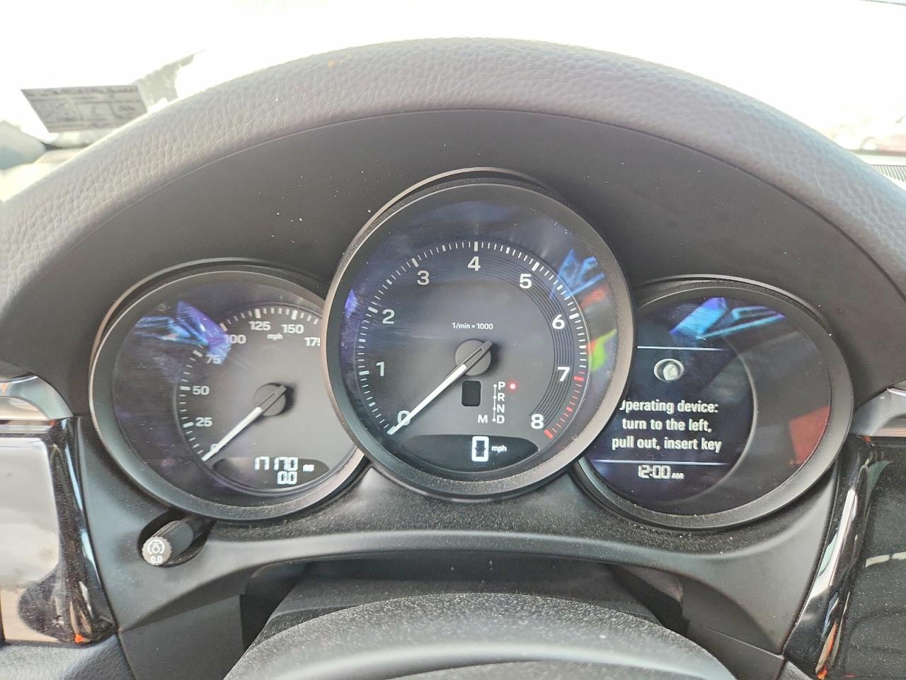 Porsche Macan Base