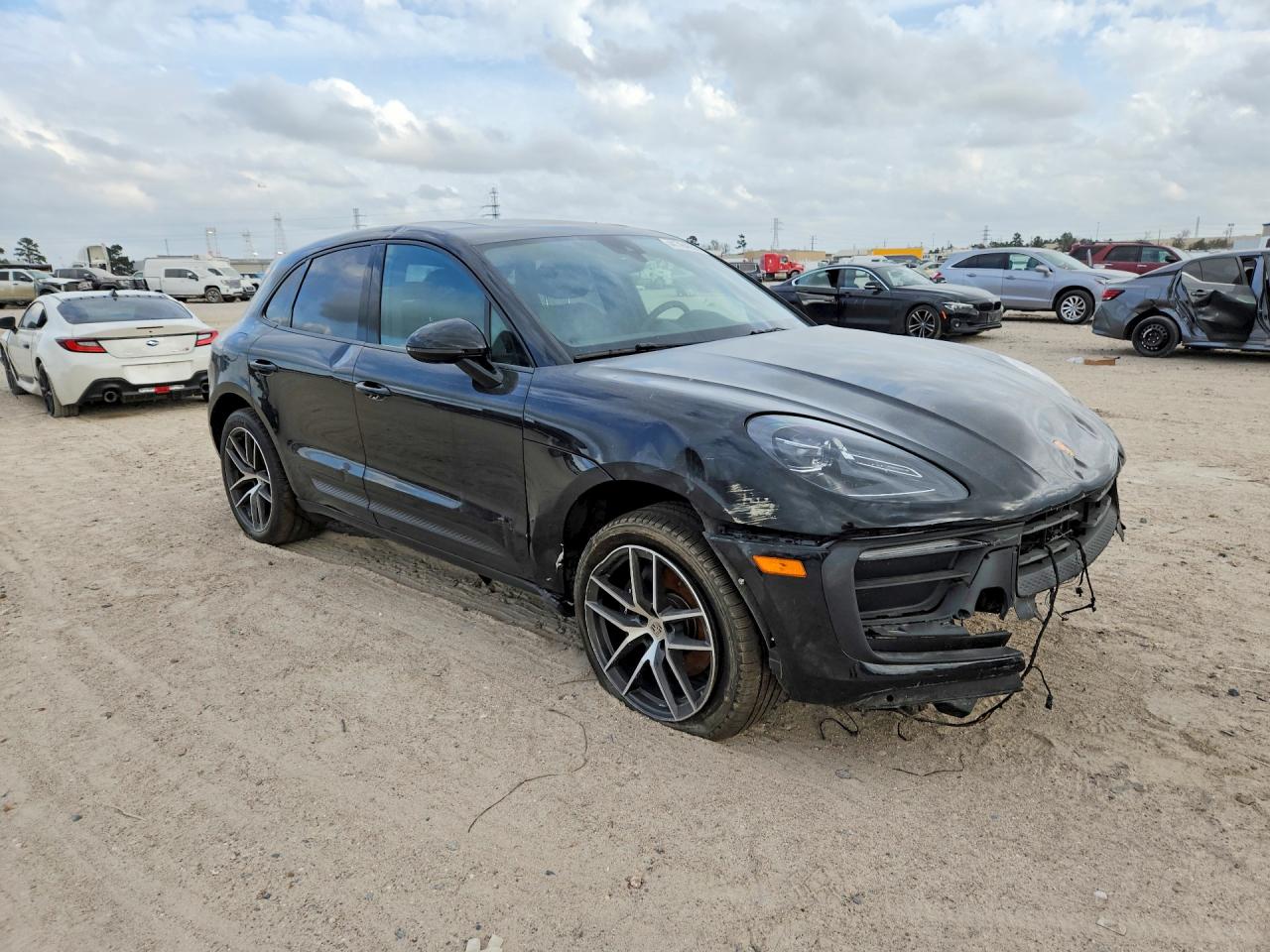 Porsche Macan Base