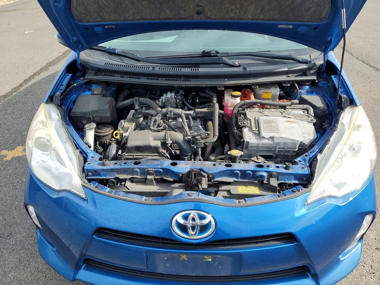Toyota Prius c Three