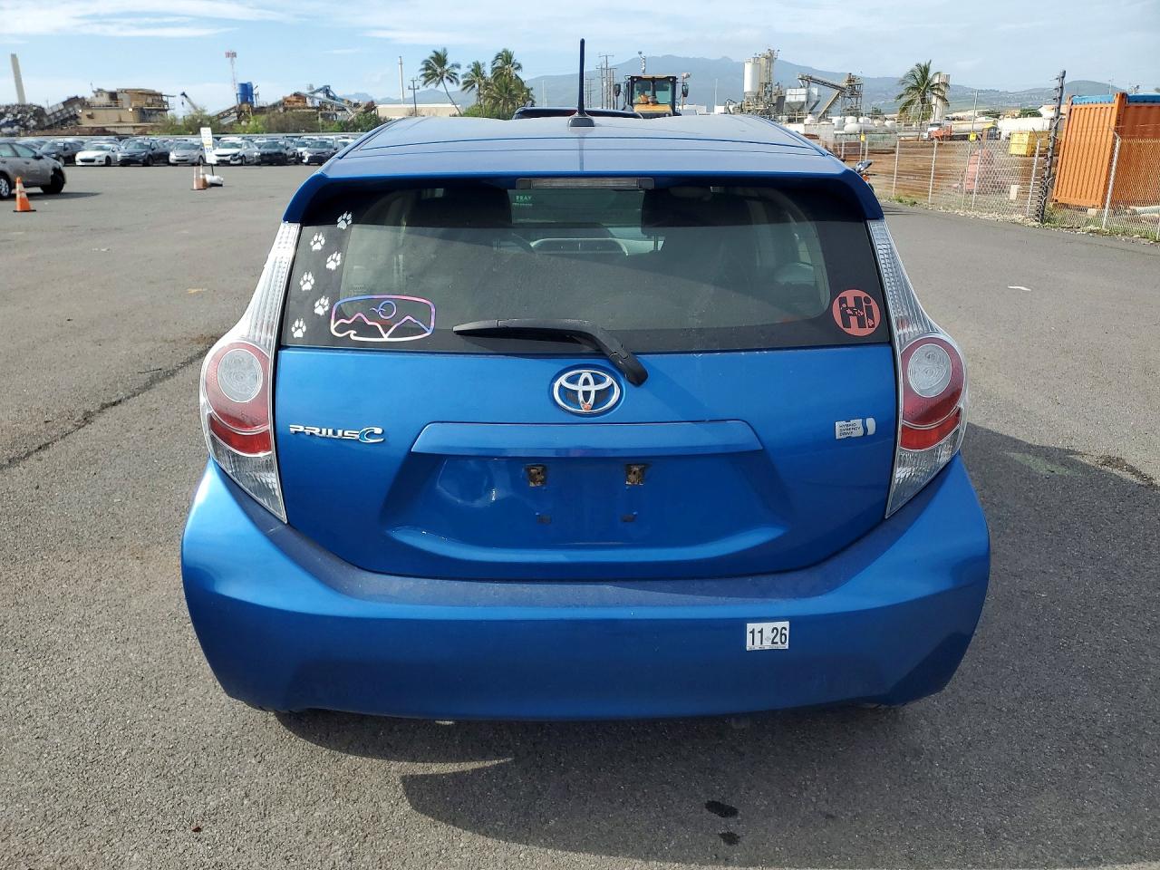 Toyota Prius c Three