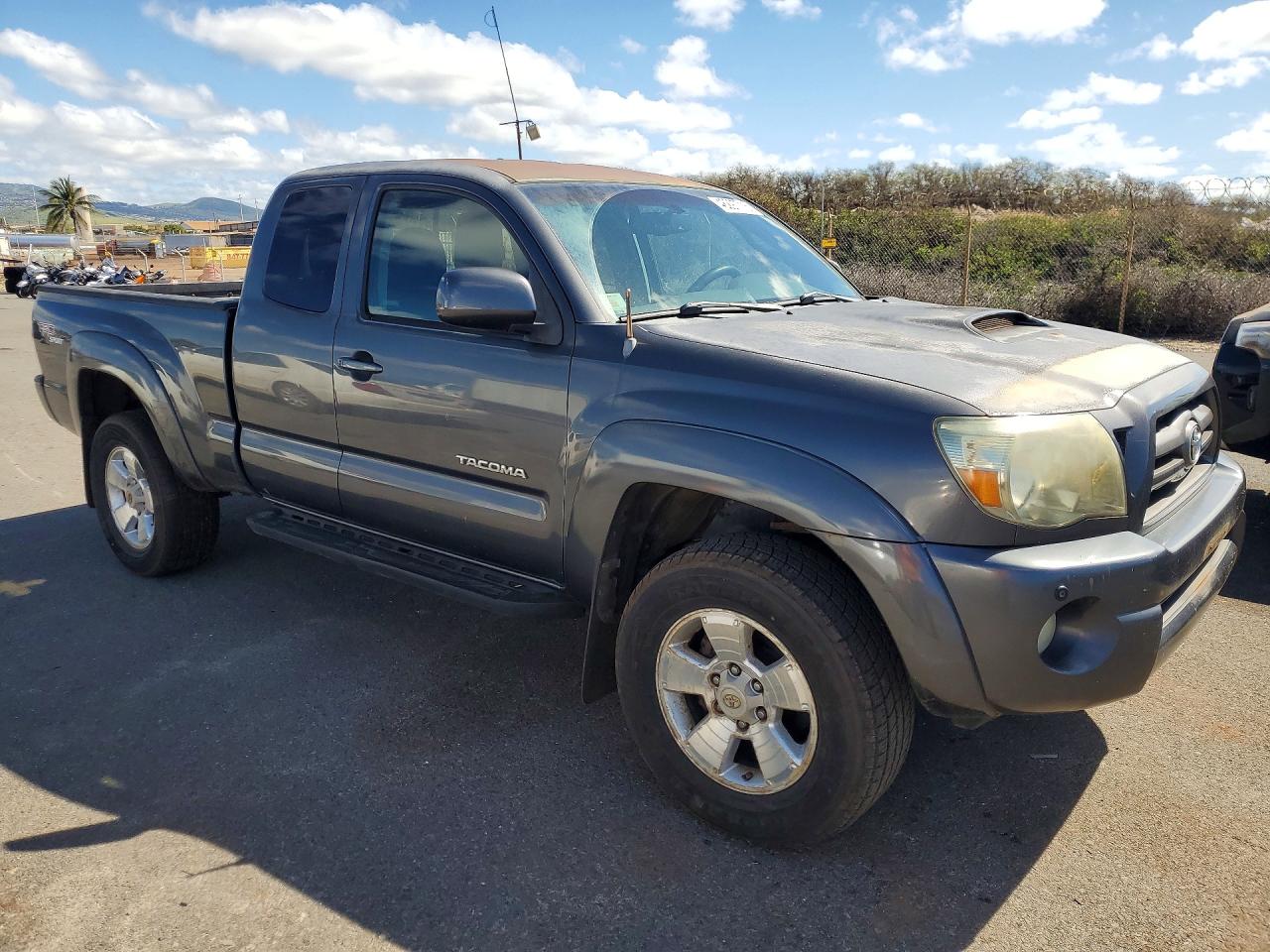 Toyota Tacoma Prerunner V6