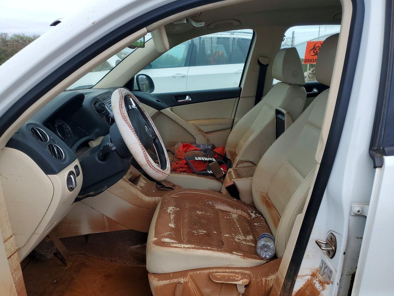 Volkswagen Tiguan S
