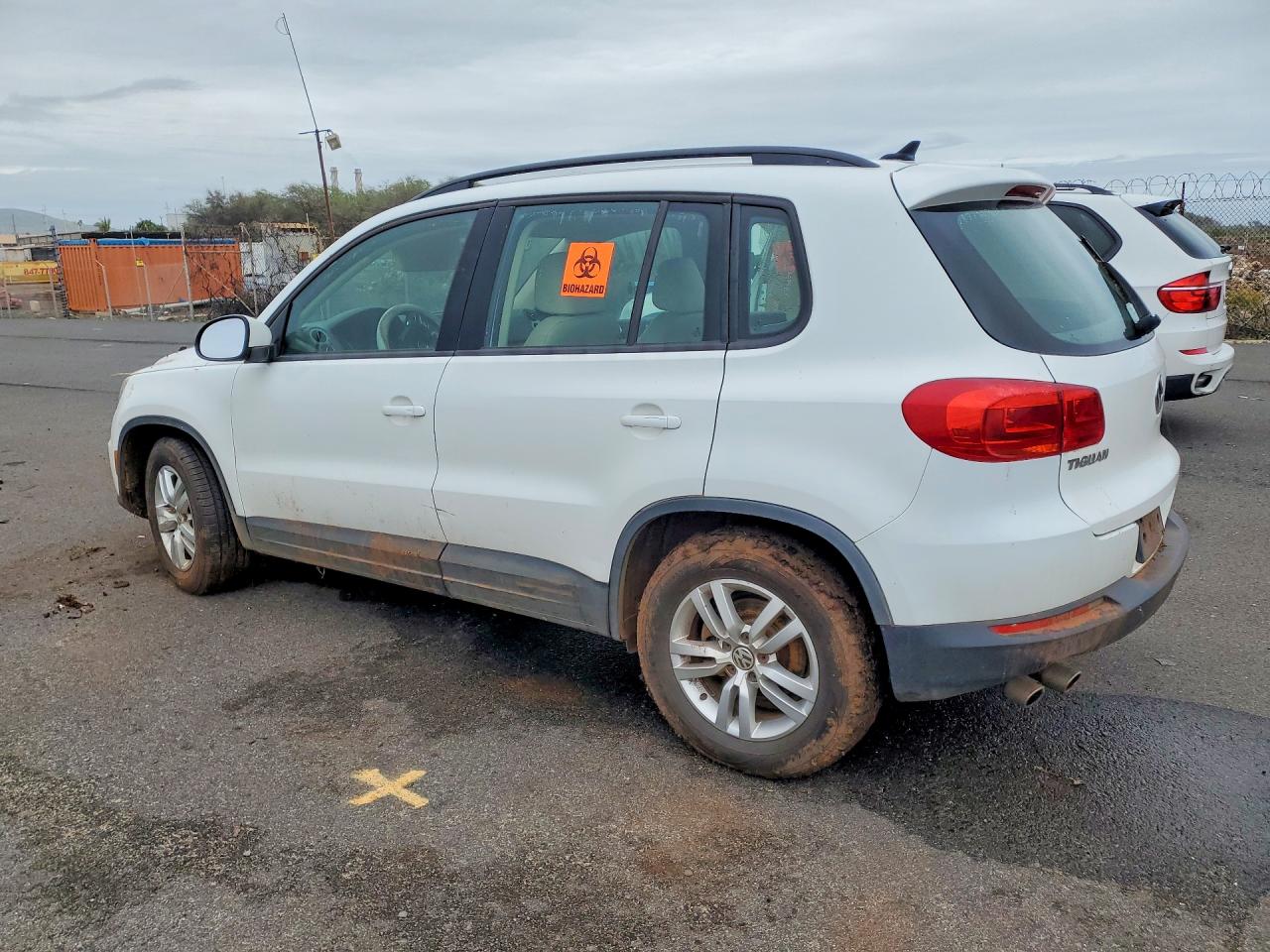 Volkswagen Tiguan S