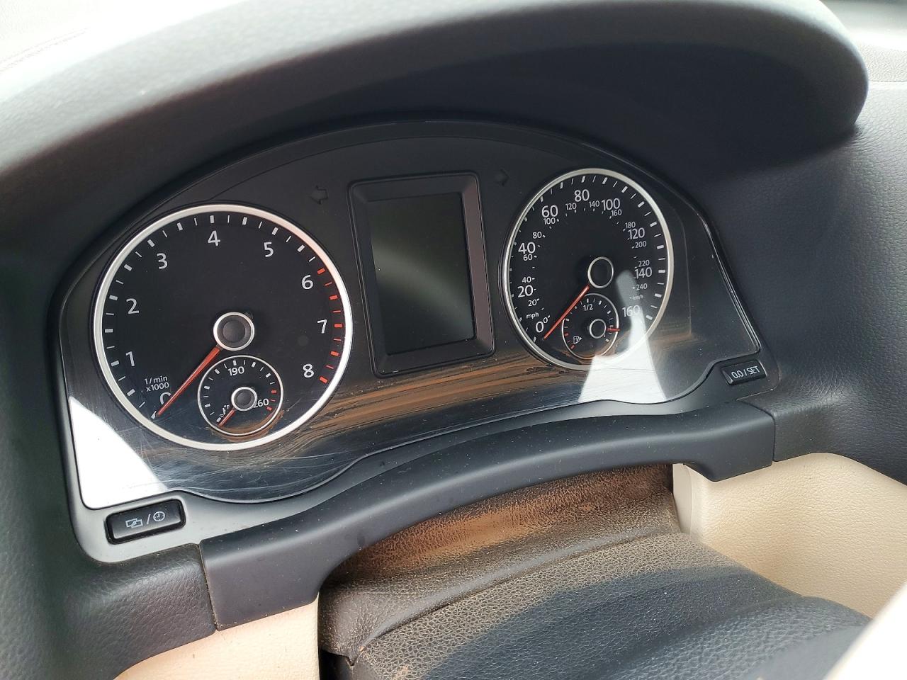 Volkswagen Tiguan S