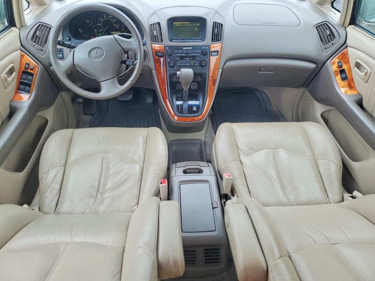Lexus RX Base