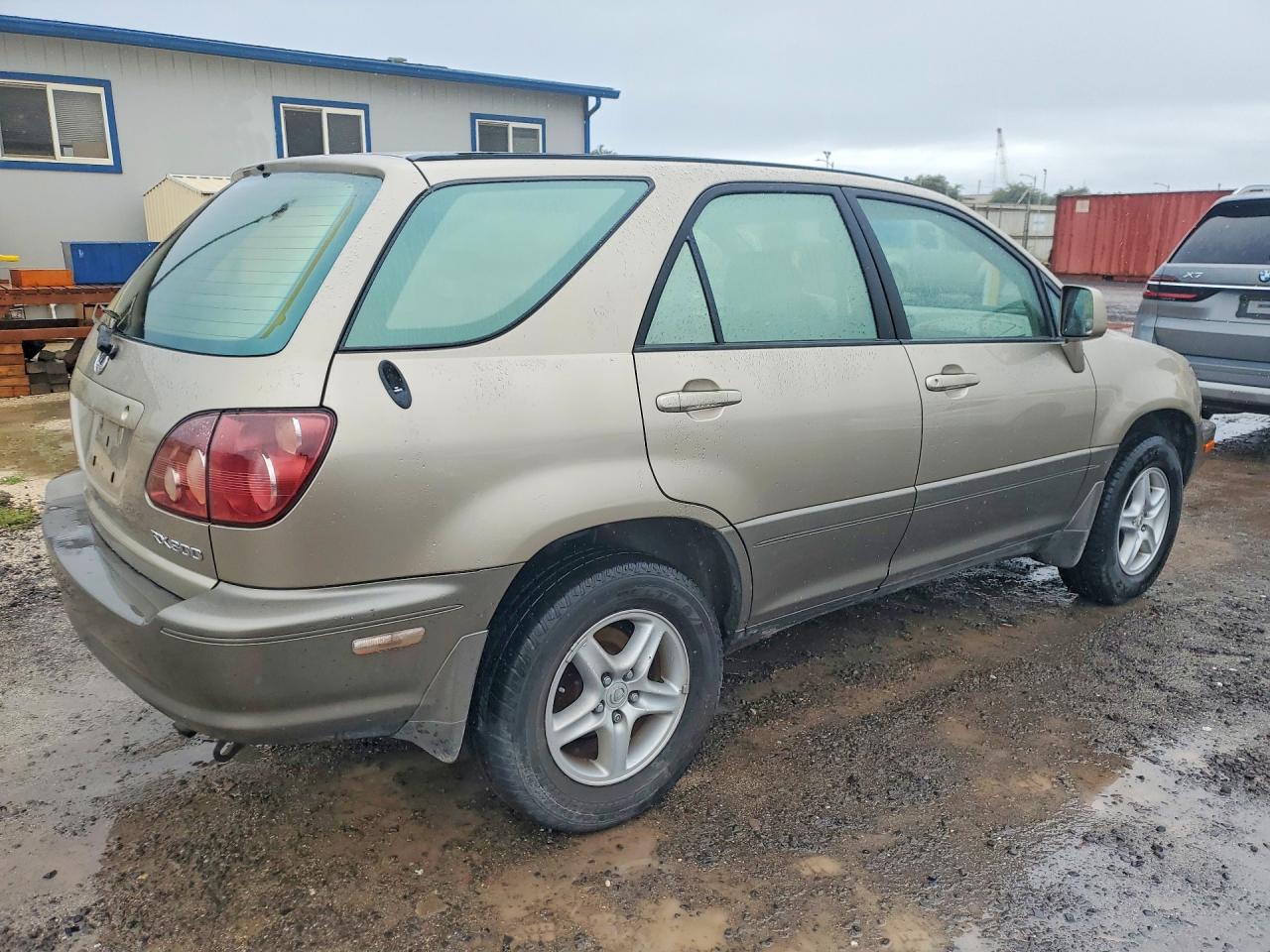 Lexus RX Base