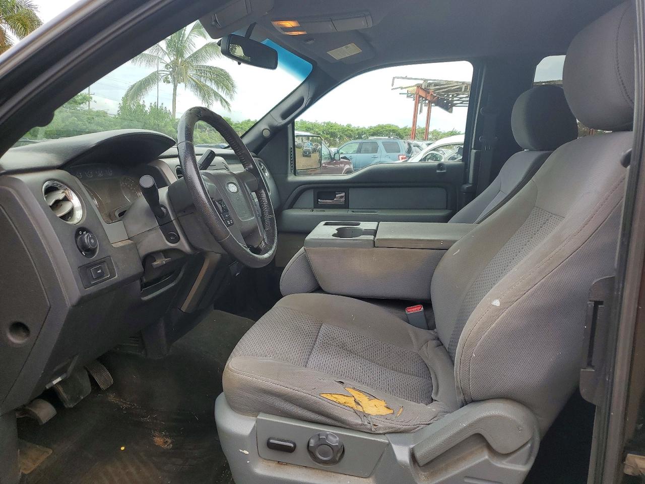 Ford F-150 Super Cab