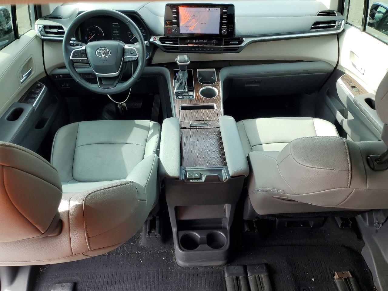 Toyota Sienna Xle