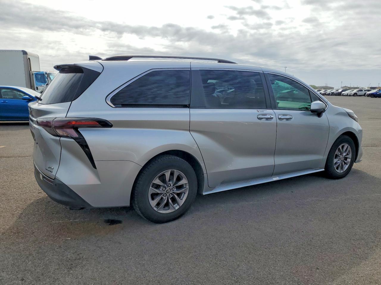 Toyota Sienna Xle