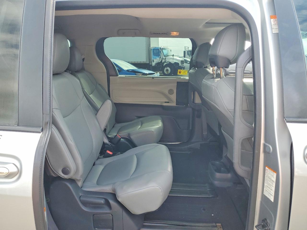 Toyota Sienna Xle
