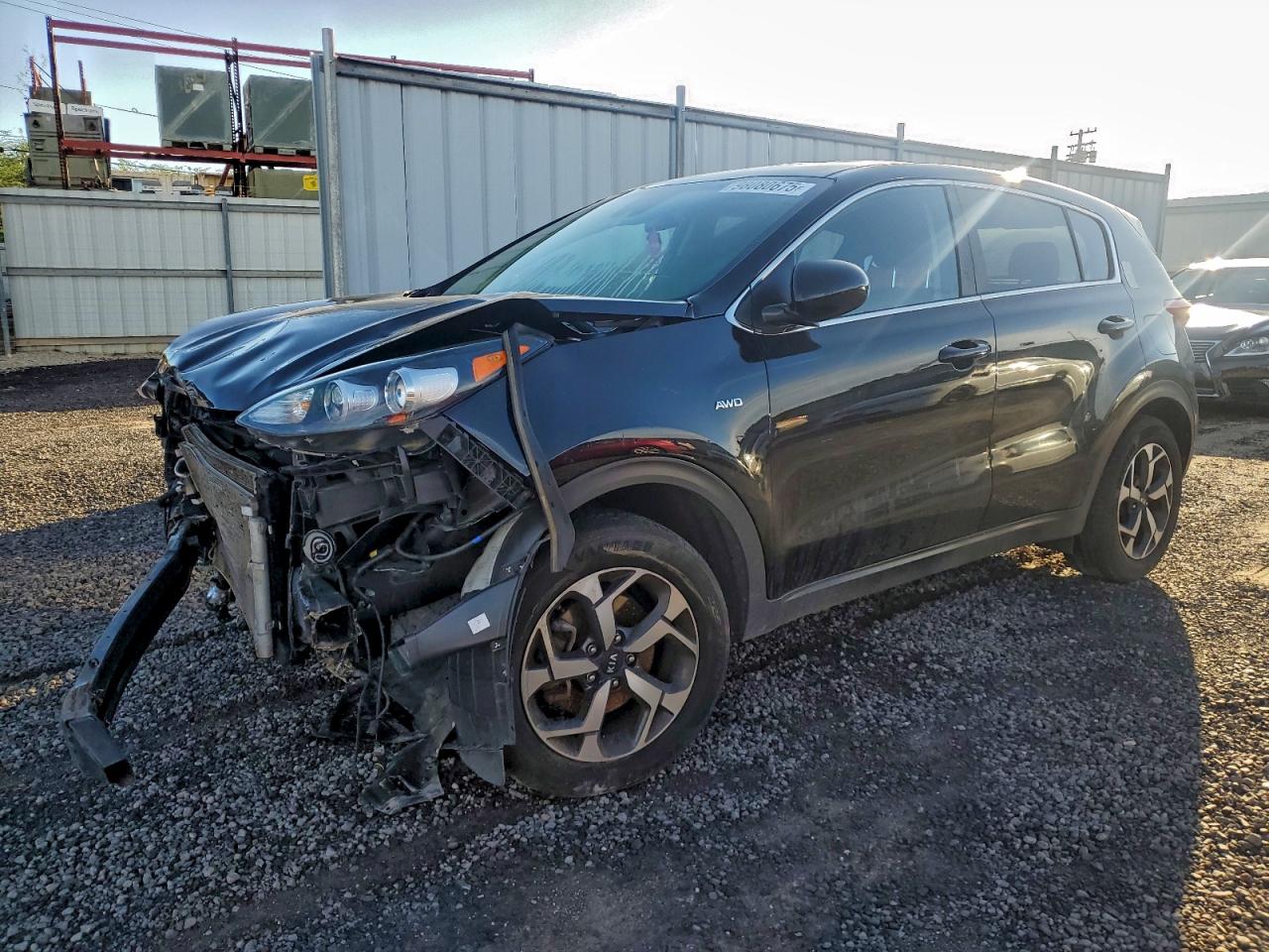 Salvage Kia Sportage Image
