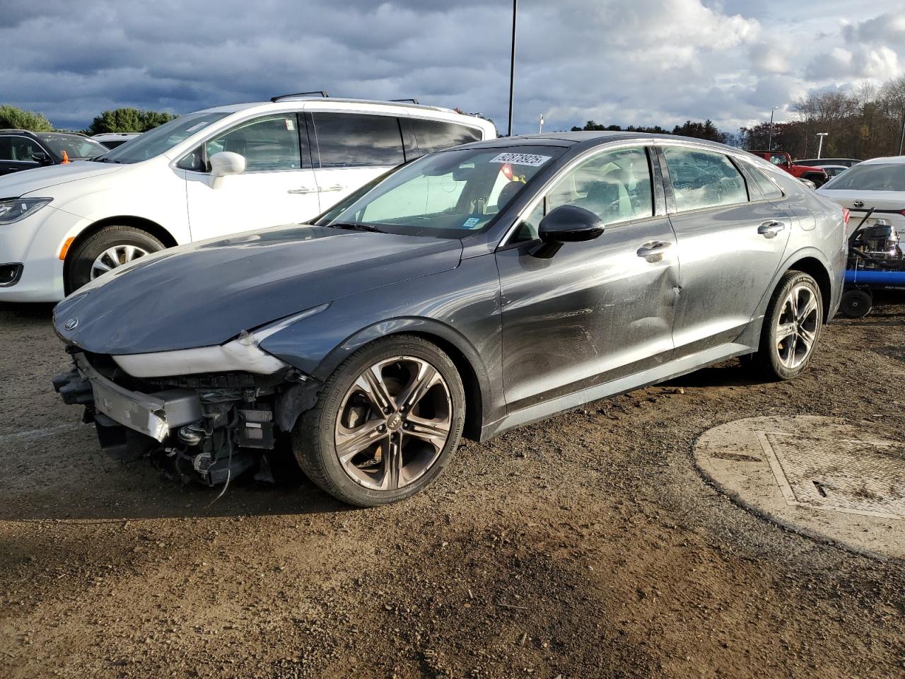 Salvage Kia K5 Image