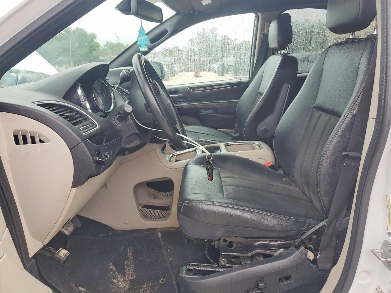 Dodge Caravan Sxt