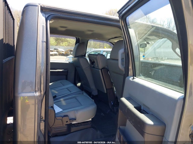Ford F-550 Xl