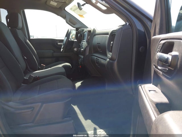 Chevrolet Silverado 1500 2wd  Short Bed Custom