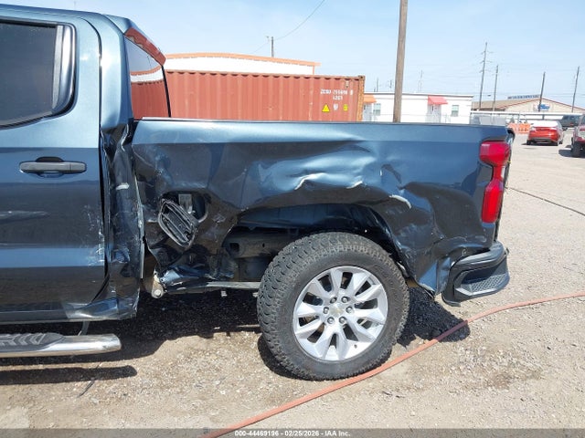 Chevrolet Silverado 1500 2wd  Short Bed Custom