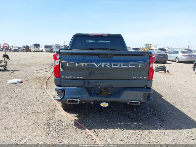 Chevrolet Silverado 1500 2wd  Short Bed Custom