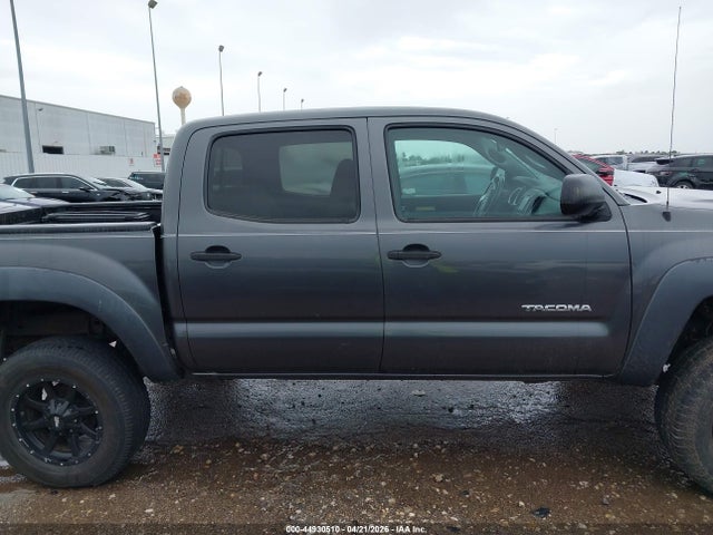 Toyota Tacoma Base V6