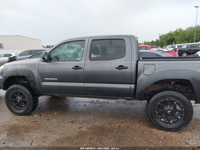 Toyota Tacoma Base V6