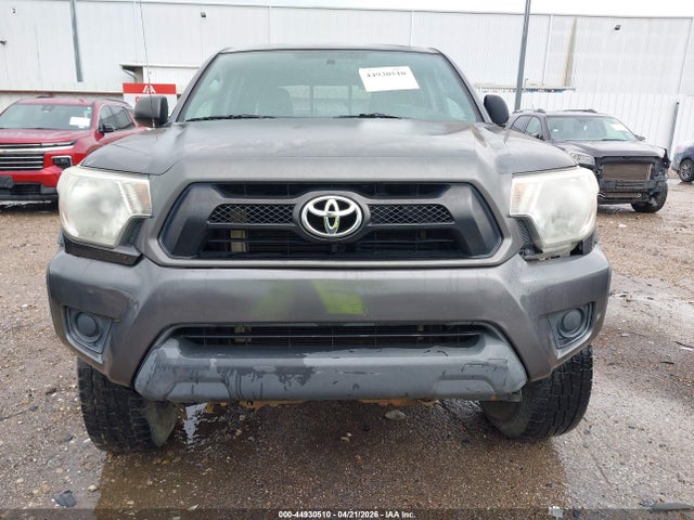 Toyota Tacoma Base V6
