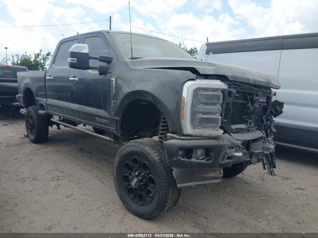 Salvage Ford F-250 Image