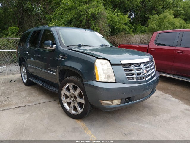 Salvage Cadillac Escalade Image