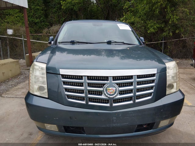 Cadillac Escalade Standard
