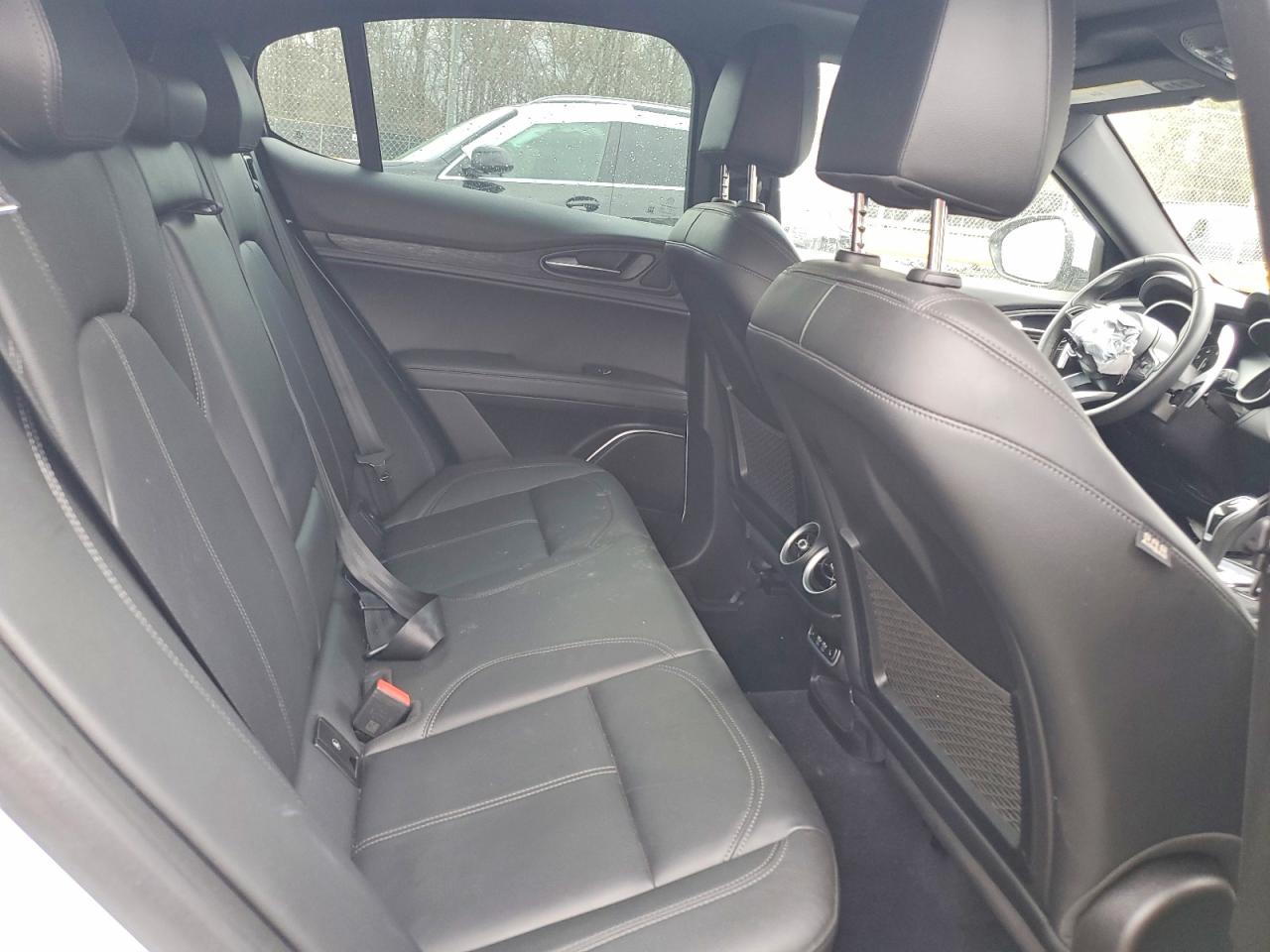 Alfa Romeo Stelvio Sprint