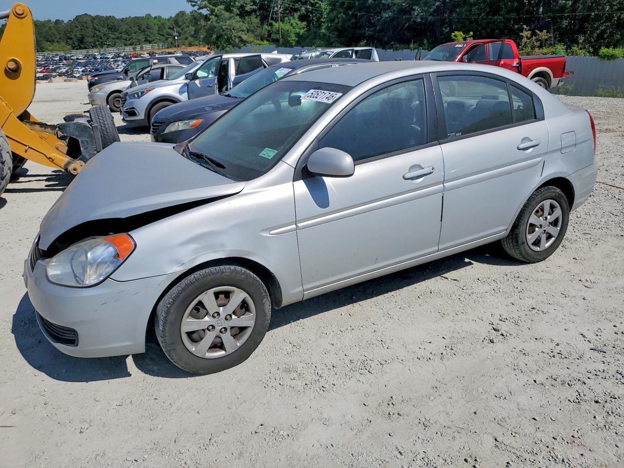 Salvage Hyundai ACCENT Image