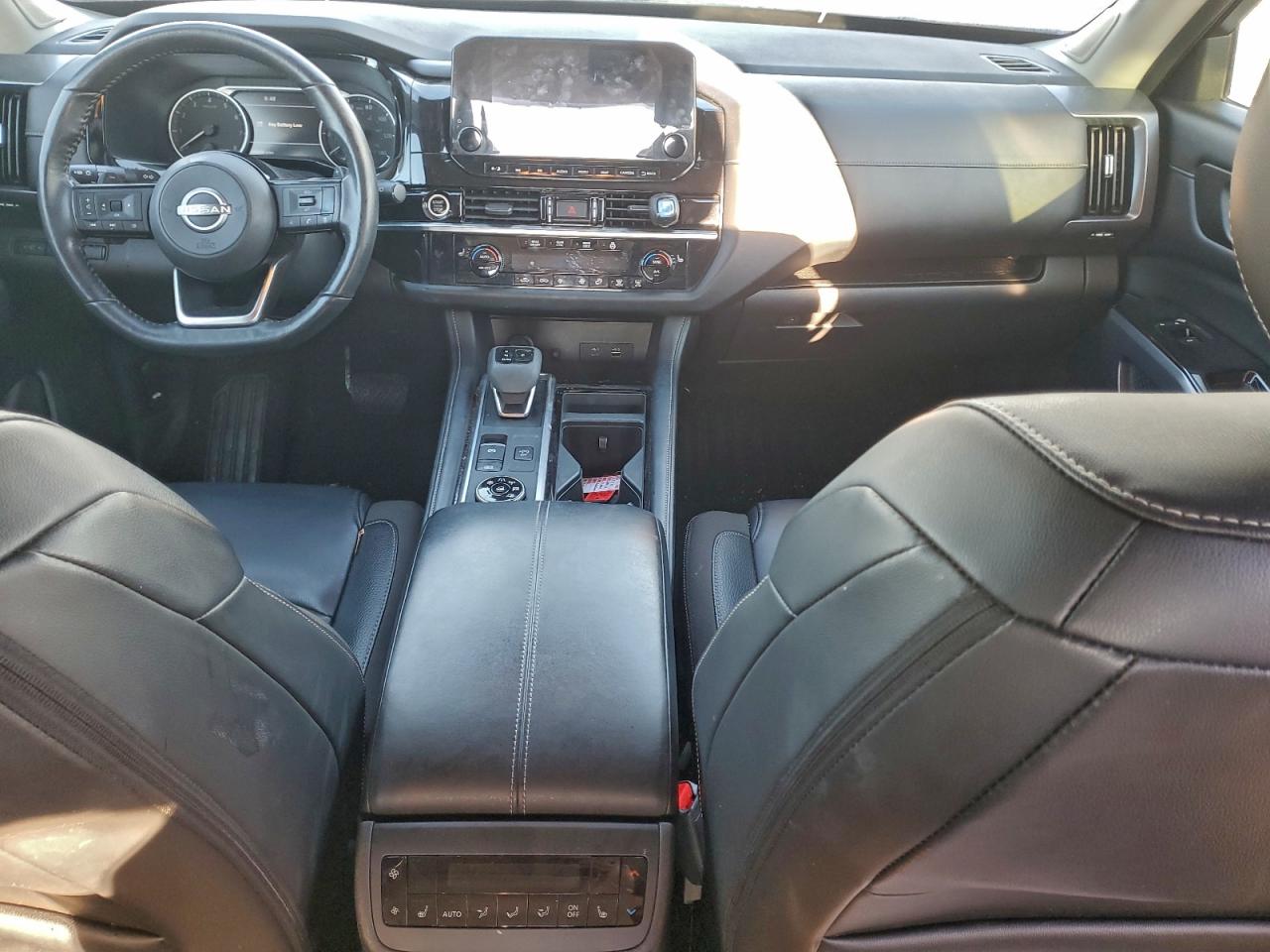 Nissan Pathfinder Sl