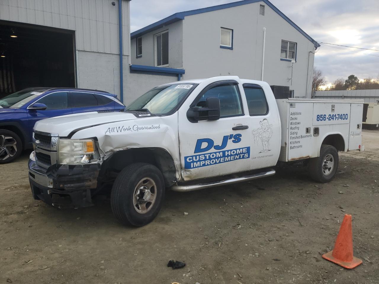 Salvage Chevrolet Silverado Image