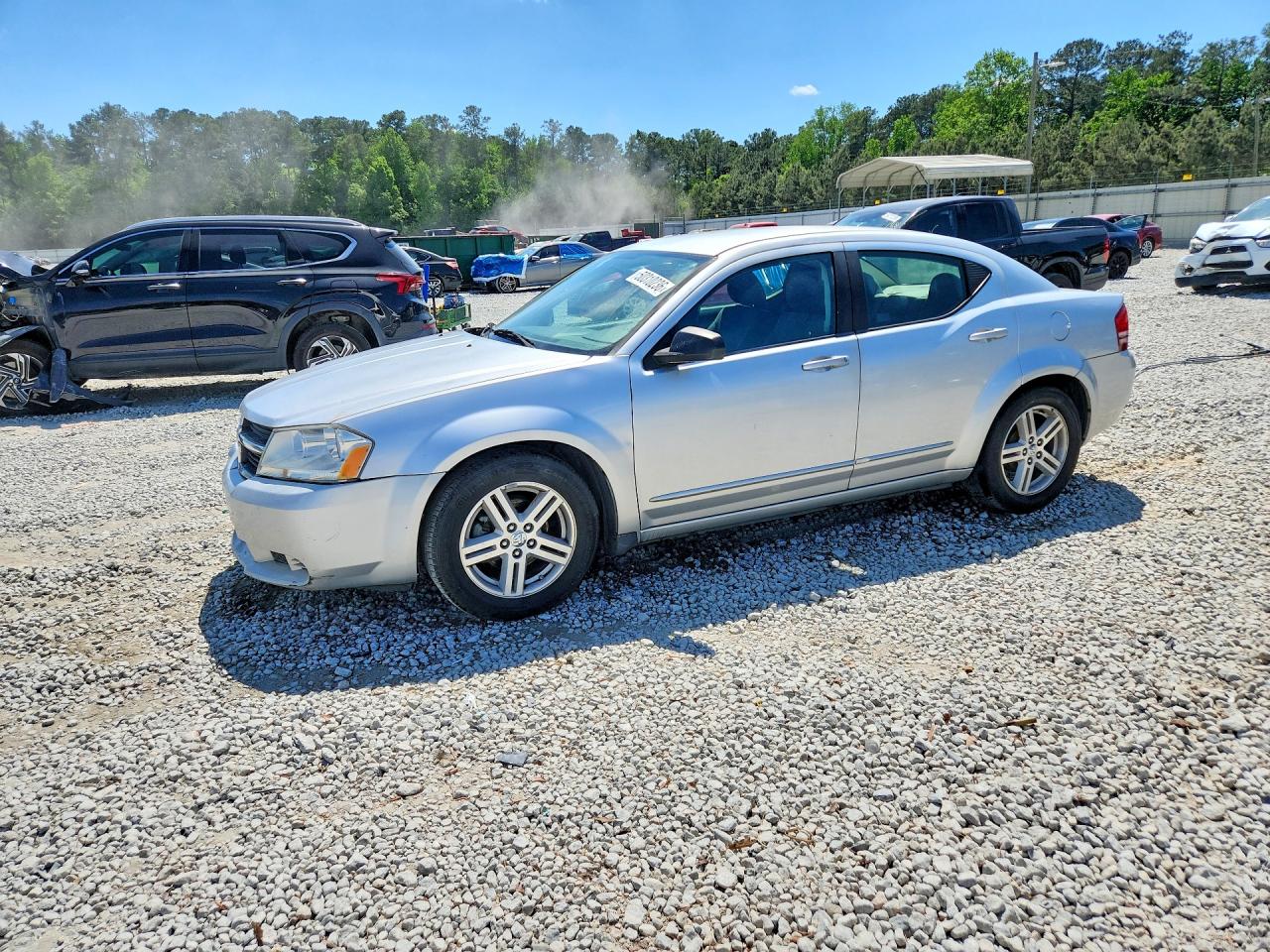 Salvage Dodge Avenger Image