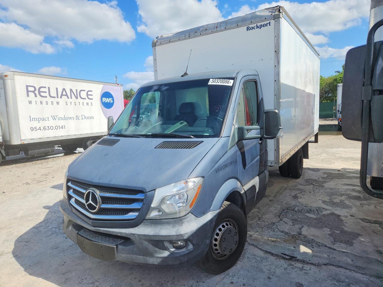 Salvage Mercedes-Benz Sprinter Image