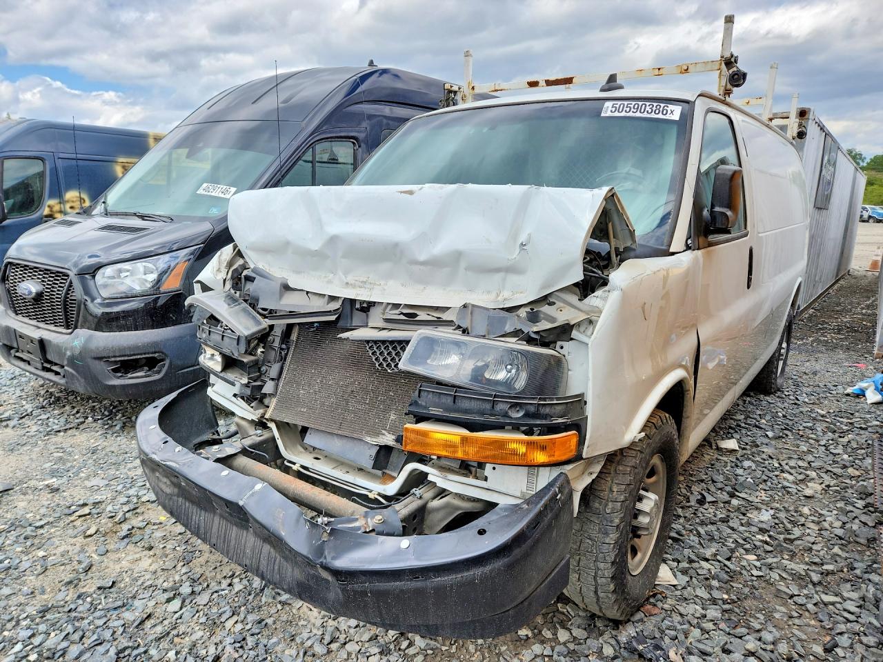 Salvage Chevrolet Express Image