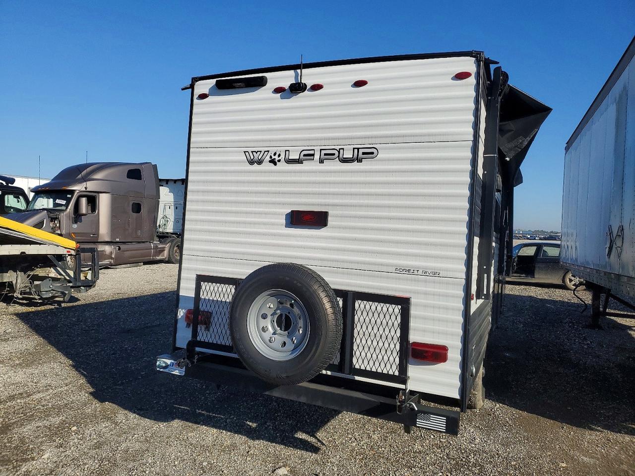 Cherokee By Forest R 16bhs