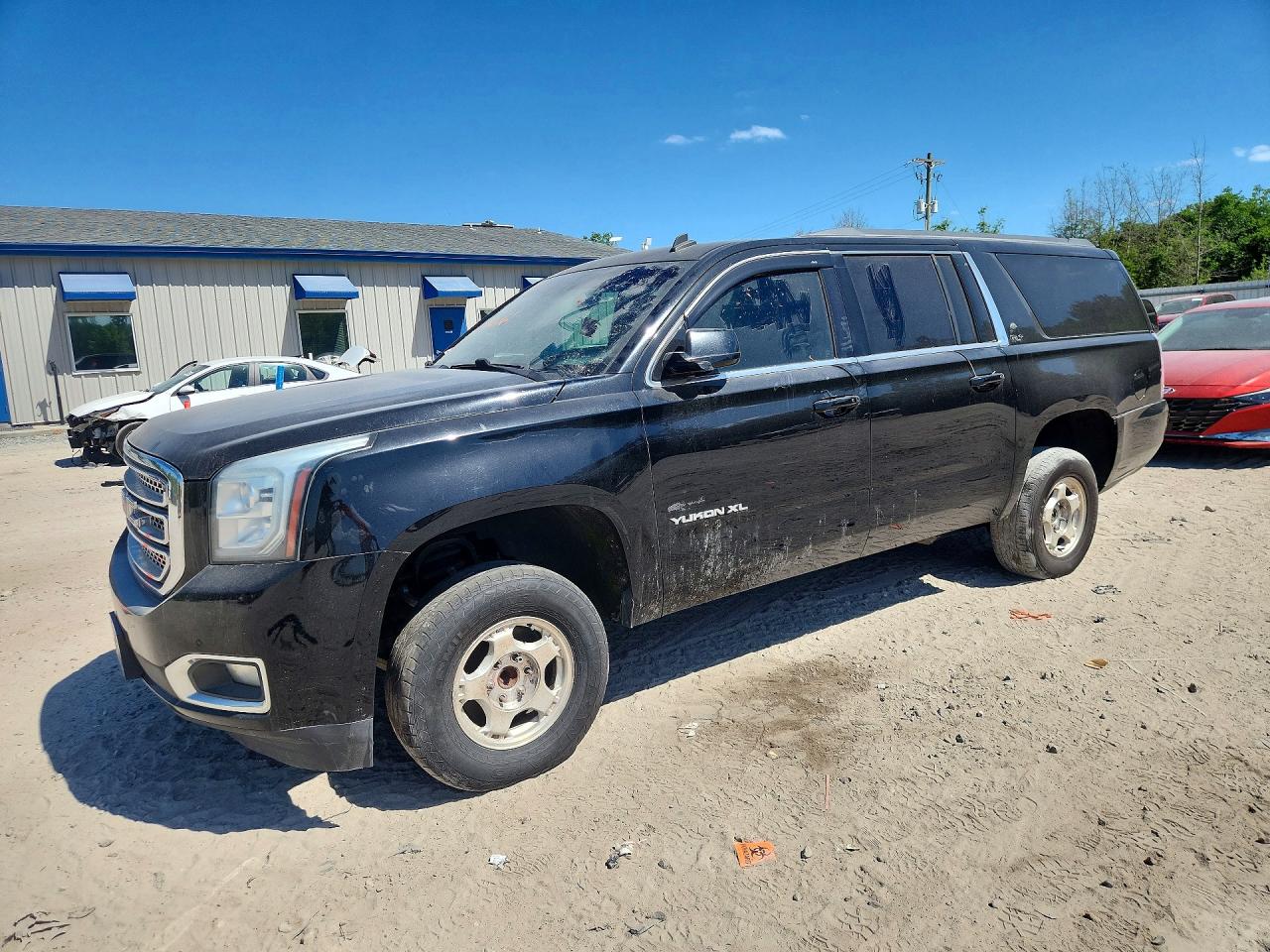 Salvage GMC Yukon Image