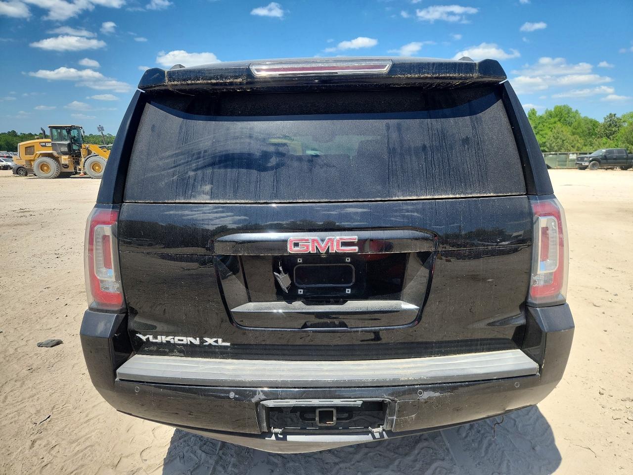 GMC Yukon C1500 Slt