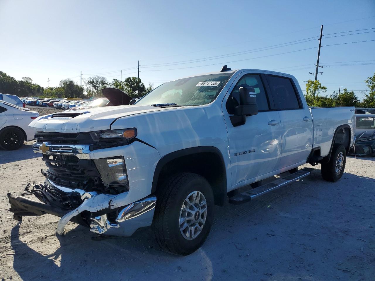 Salvage Chevrolet Silverado Image