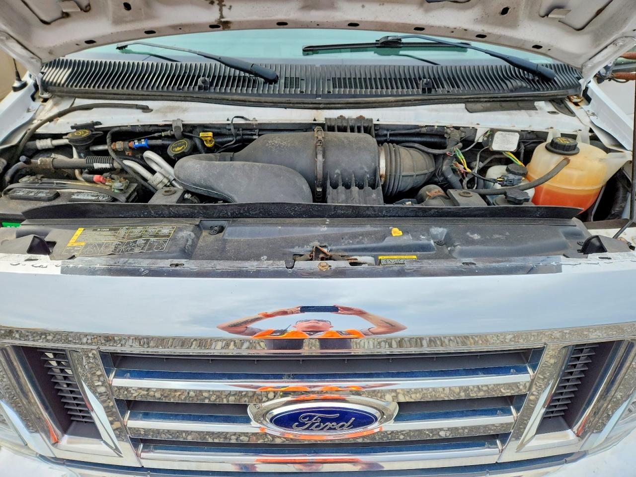 Ford Econoline E450 Super Duty Cutaway Van