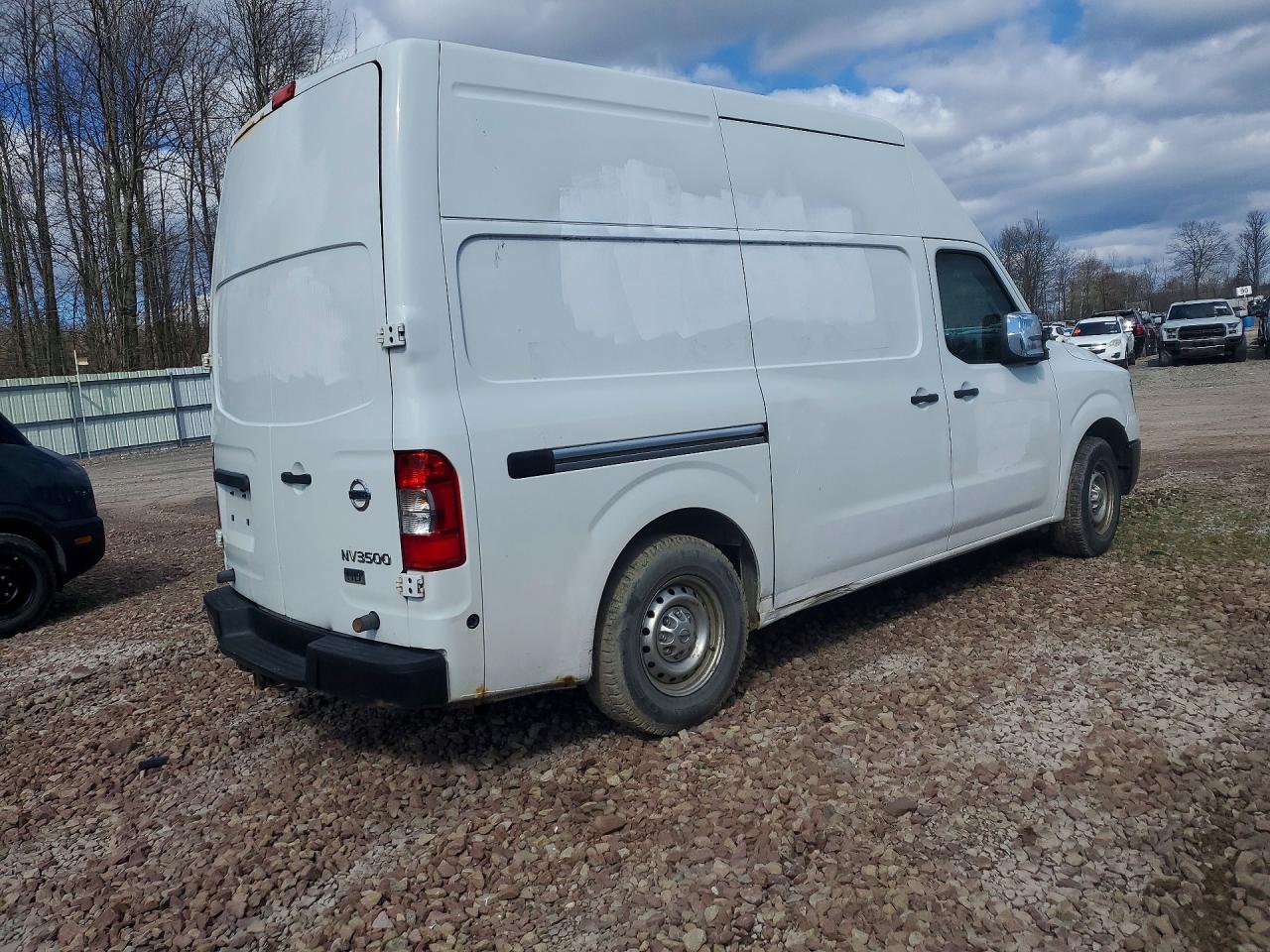 Nissan Nv 3500 Hd S