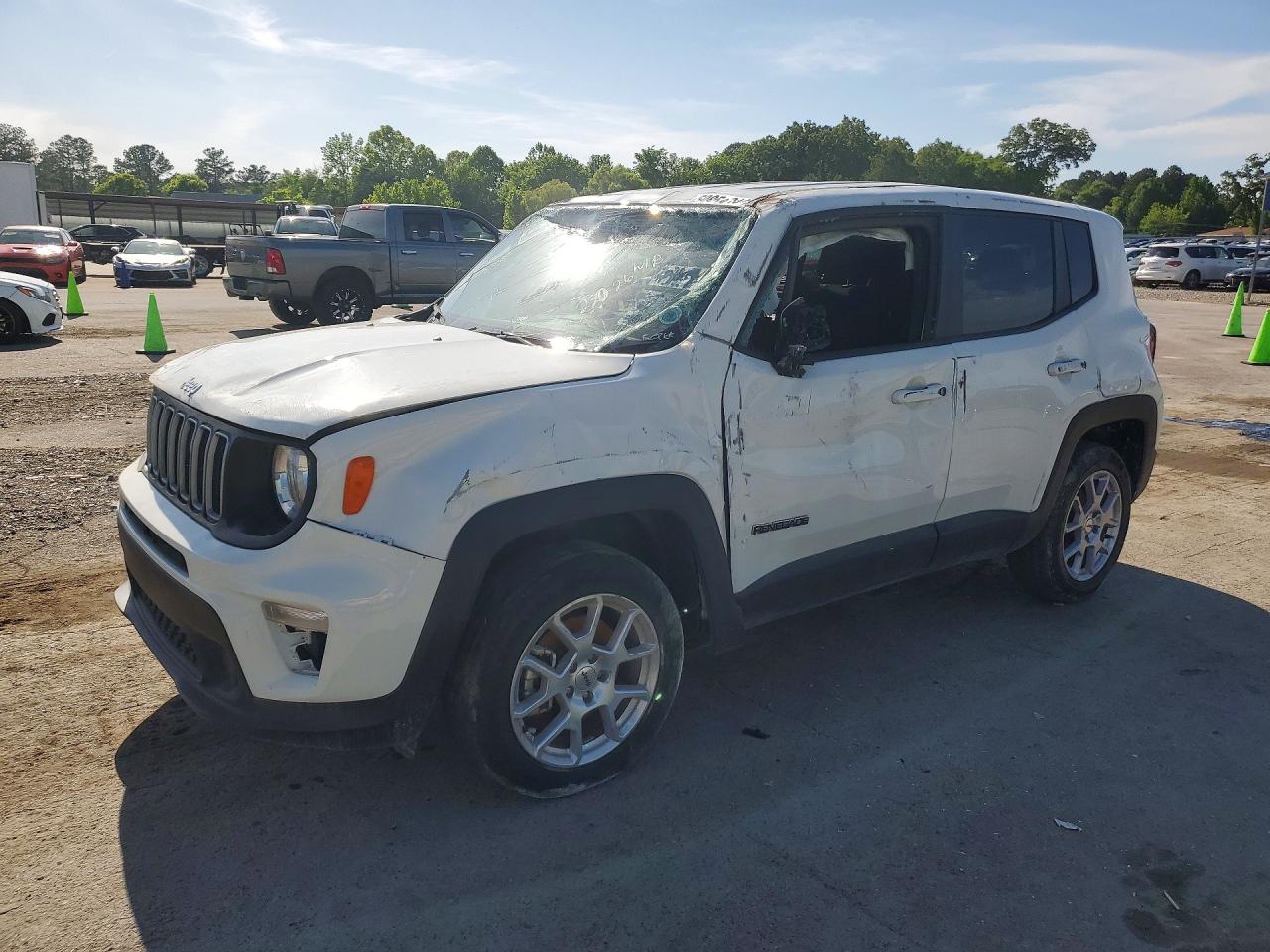 Salvage Jeep Renegade Image