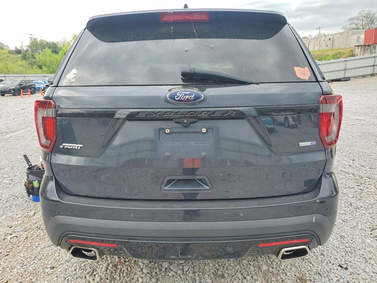 Ford Explorer Sport