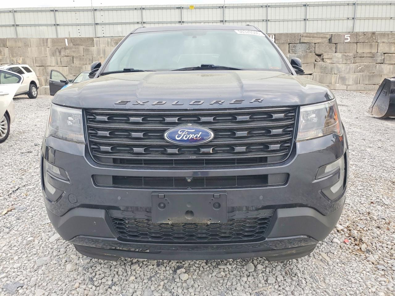 Ford Explorer Sport