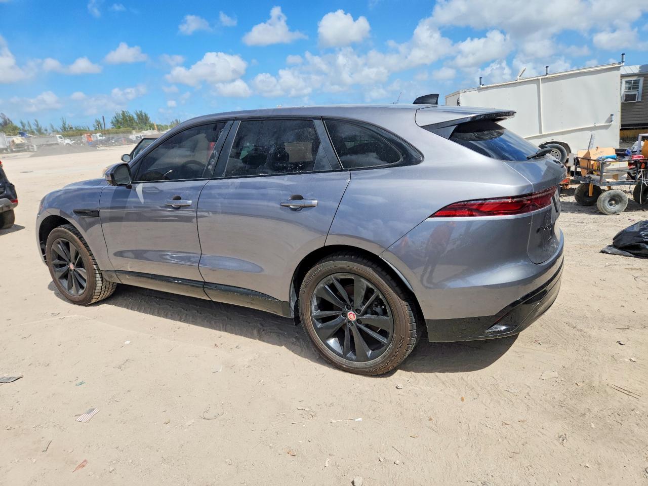Jaguar F-PACE S